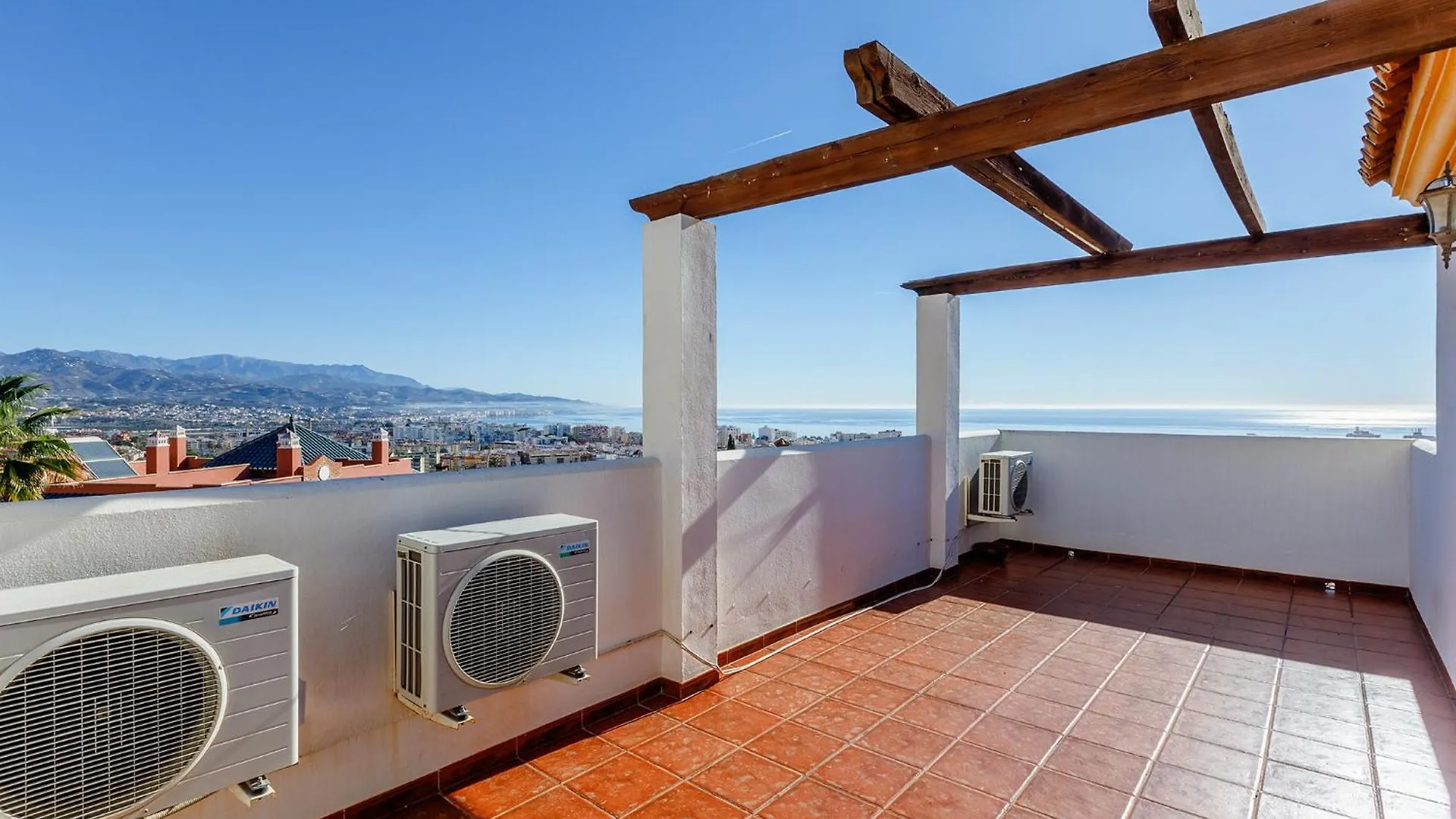 A&N Moriles, Torre Del Mar Villa 0*,
