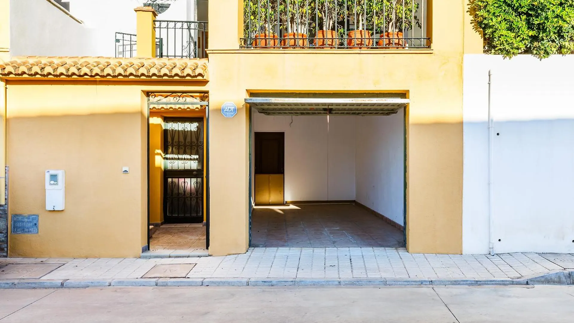 A&N Moriles, Torre Del Mar Villa